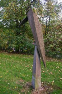 Drei Vogelsäulen (für Borgfelde) - Skulpturengruppe von Klaus Becker (Ausschnitt)