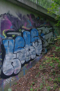 Graffiti an Fußwegtunnel B404 in Kiel-Moorsee