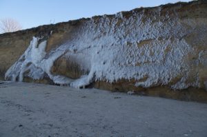 Ostseesteilküste zwischen Laboe und Stein mit Vereisungen