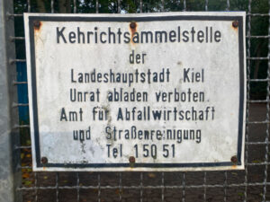 Schild Kehrrichtsammelstelle