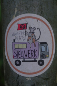 Wagenplatz Stellwerk im Meimersdorfer Moor in Kiel